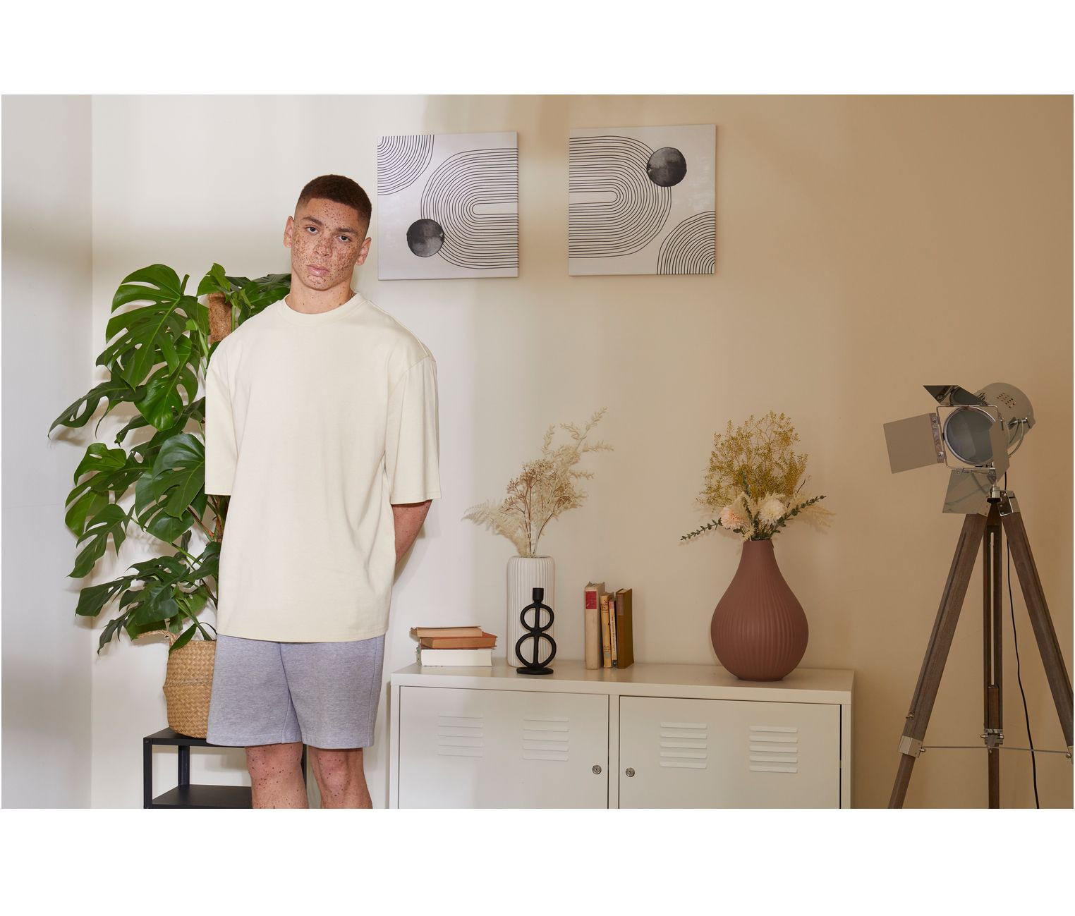 OVERSIZED SLEEVE TEE